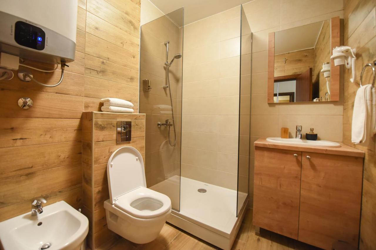 Korzo Apartmani ポドゴリツァ エクステリア 写真