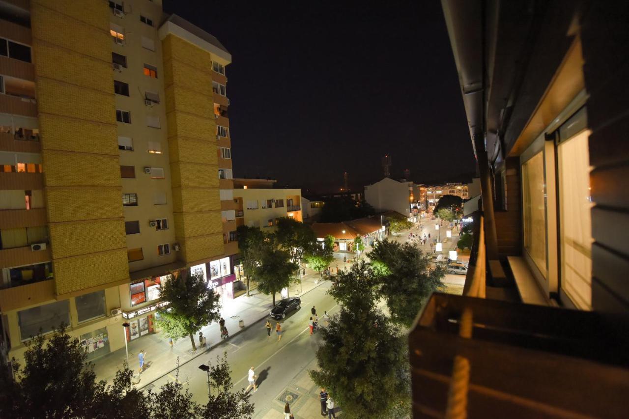 Korzo Apartmani ポドゴリツァ エクステリア 写真