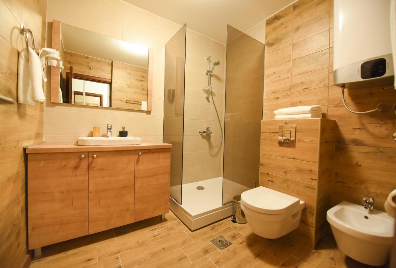 Korzo Apartmani ポドゴリツァ エクステリア 写真